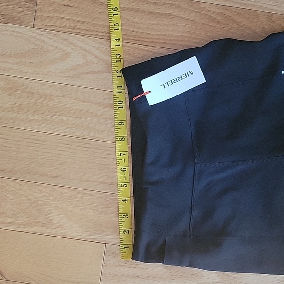 Merrell Tank Top And Tight Set - Picture 14 of 16